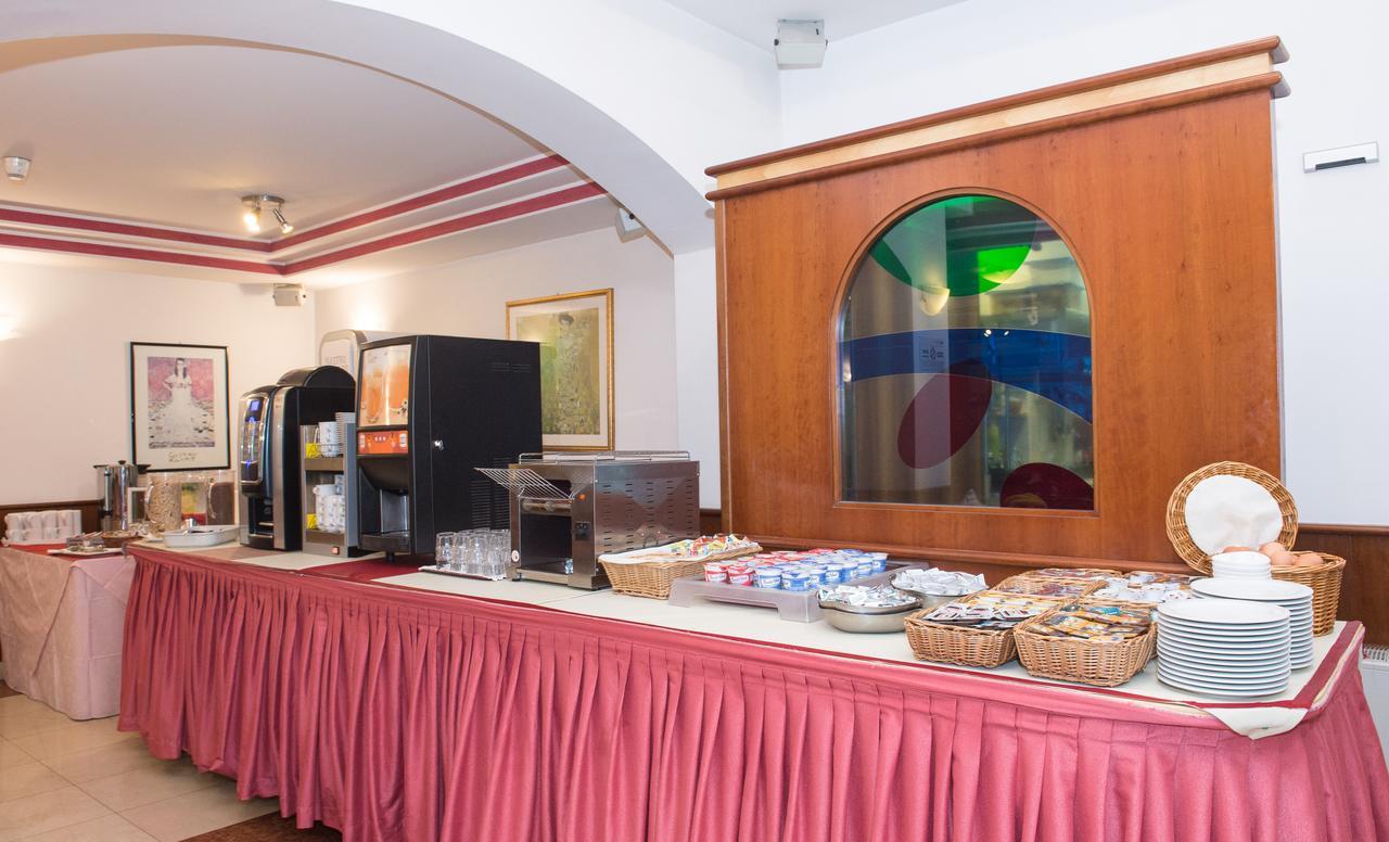 Hotel Primo Riva del Garda Dış mekan fotoğraf